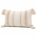 Dekokissen 50 x 30 cm Baumwollmischgewebe Creme mit Quasten im Boho-Stil